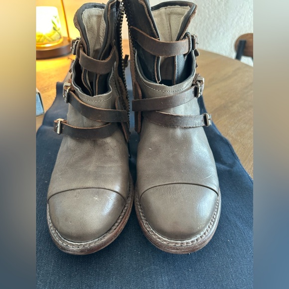 Freebird Crue Boots - Grey/Multi - Size 7 - *Never Worn*